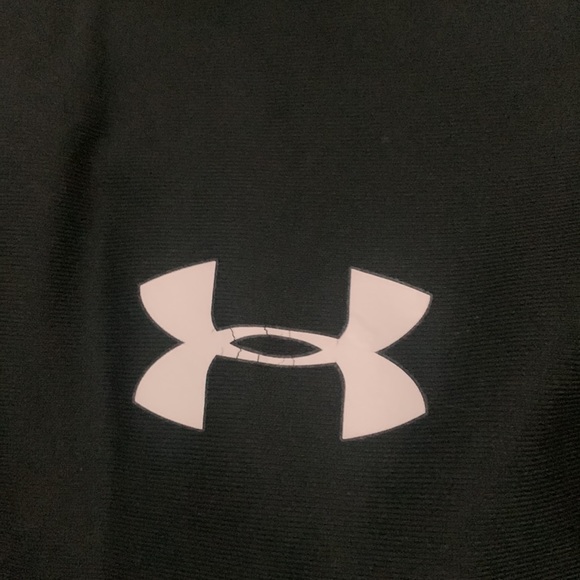 Under armor medium use leggings size 4 - Picture 2 of 2